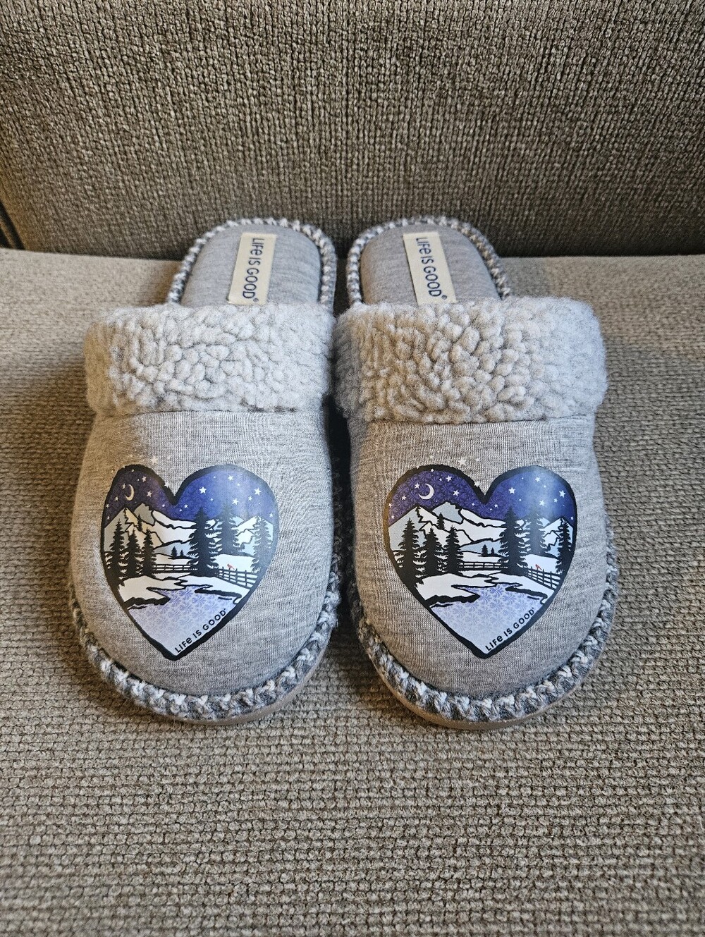 Gray Life Is Good Slippers With Winter Mountain Heart Design. 7-8